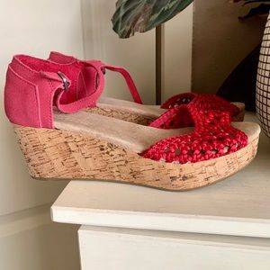 TOMS red platform wedge sandals! New. Size 7.5
